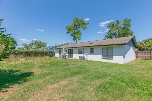 $2,500 | 1612 Berkshire Drive, Brandon, FL 33511