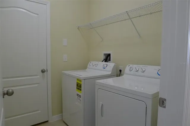 $2,300 | 926 Meadow Glade Drive, Ruskin, FL 33570