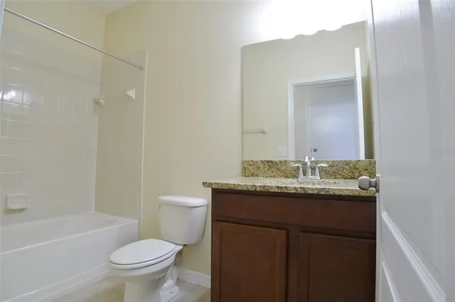 $2,300 | 926 Meadow Glade Drive, Ruskin, FL 33570