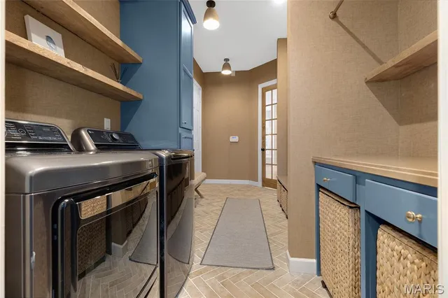 $1,350,000 | 1479 Country Lake Estates Drive, Chesterfield, MO 63005