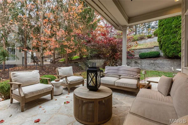 $1,375,000 | 1479 Country Lake Estates Drive, Chesterfield, MO 63005