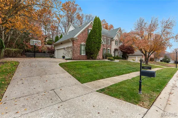 $1,375,000 | 1479 Country Lake Estates Drive, Chesterfield, MO 63005