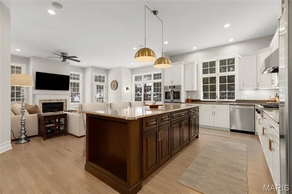 $1,375,000 | 1479 Country Lake Estates Drive, Chesterfield, MO 63005