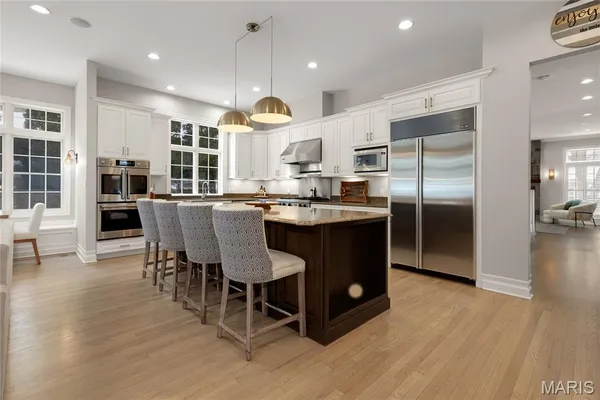 $1,375,000 | 1479 Country Lake Estates Drive, Chesterfield, MO 63005