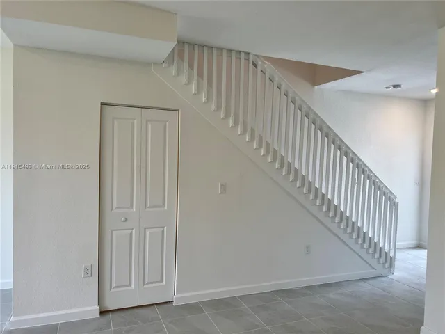 a view of entryway and hall