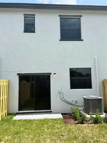 $2,400 | Unincorporated Homestead, Homestead, FL 33033