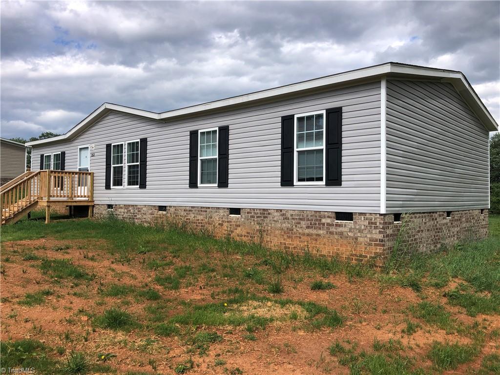 253 Melton Road Elkin, NC 28621 - Photo 3 of 26 Gallery Image 3