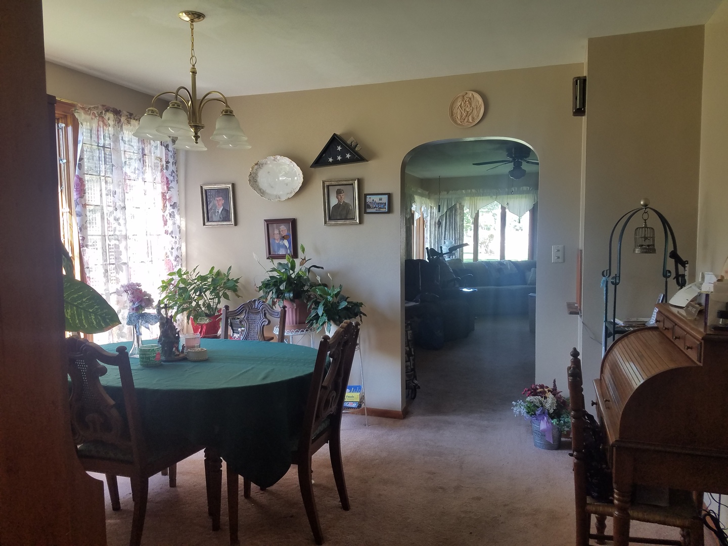 1015 6th Avenue Rochelle, IL 61068 - Photo 4 of 13 a dining room with furniture and window
