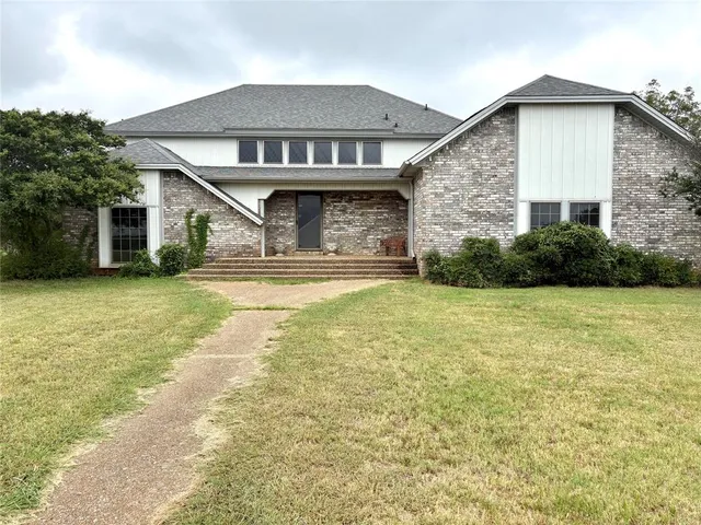$575,000 | 896 Highway 67, Graham, TX 76450
