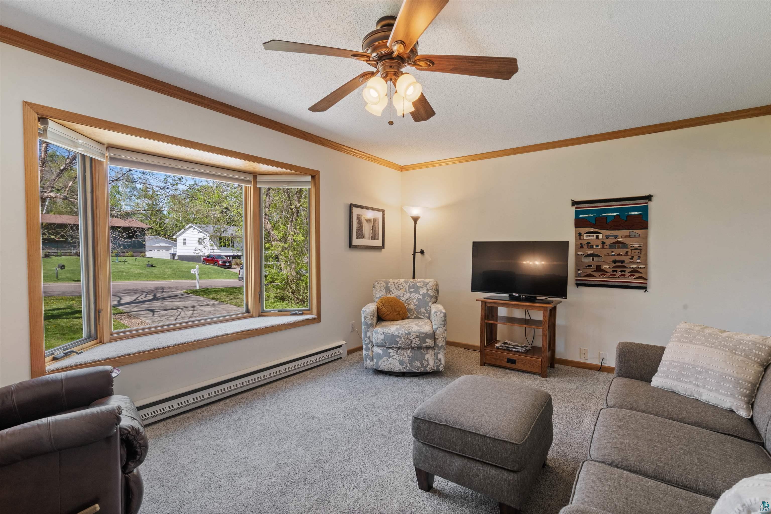 5306 Ivanhoe Street Duluth, MN 55804 - Photo 6 of 37