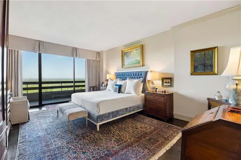 $649,000 | 2660 Peachtree Road Northwest, Unit 32B, Atlanta, GA 30305