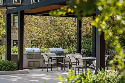 $649,000 | 2660 Peachtree Road Northwest, Unit 32B, Atlanta, GA 30305