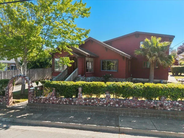 $425,000 | 1845 Myrtle Avenue, Myrtletown, CA 95501