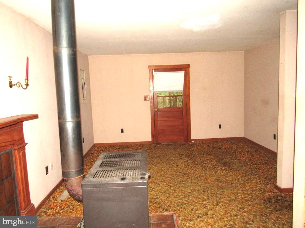 13522 John Kline Road Smithsburg, MD 21783 - Photo 4 of 12