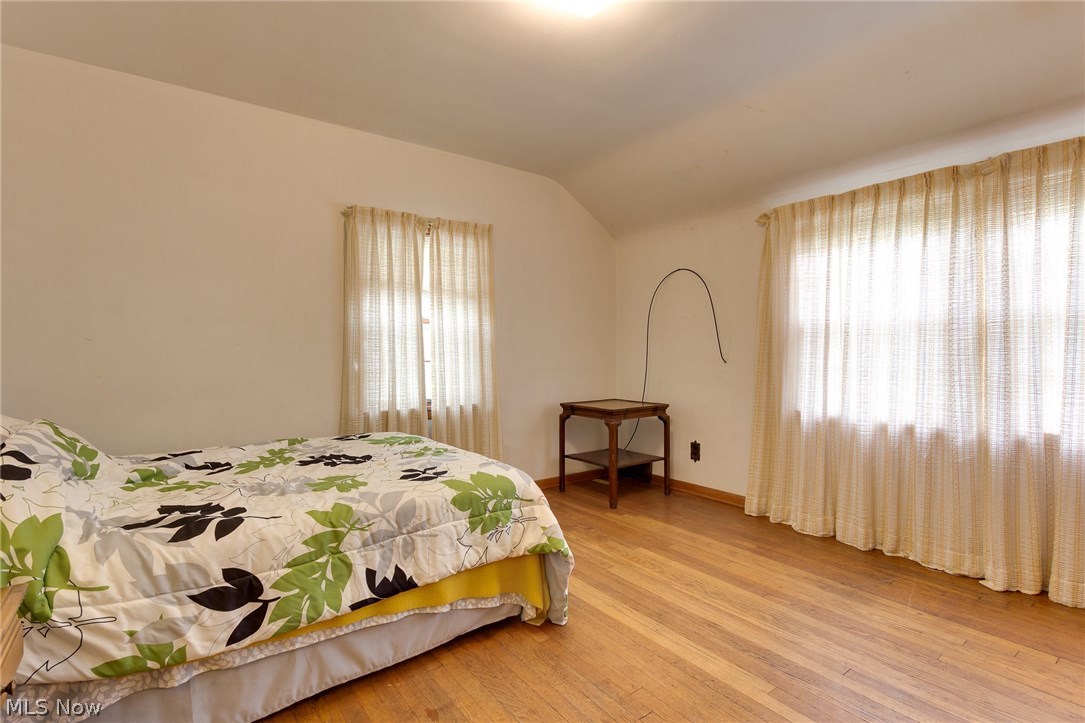 953 Professor Road Cleveland, OH 44124 - Photo 12 of 16
