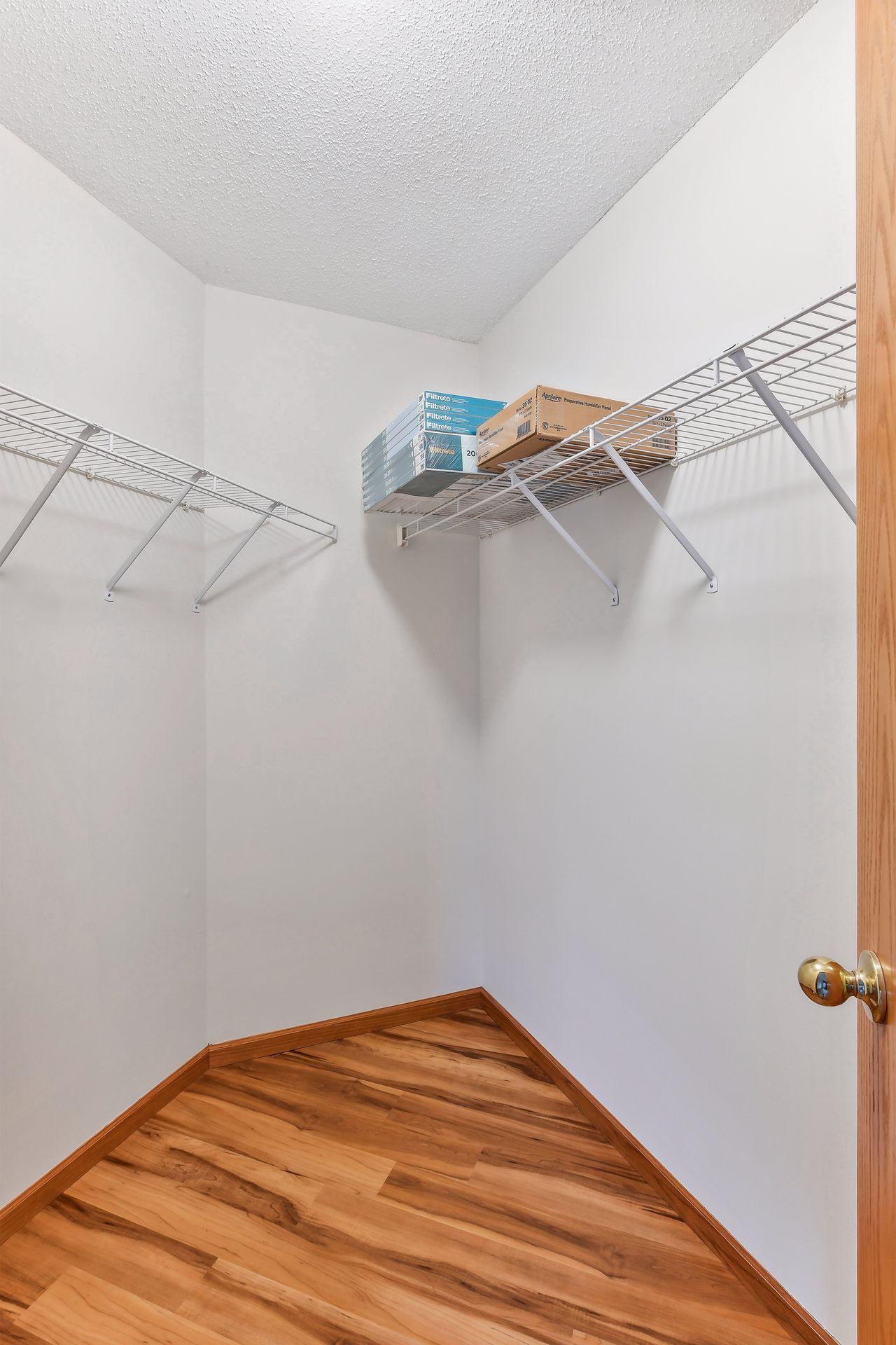 11279 Oregon Circle Bloomington, MN 55438 - Photo 22 of 33