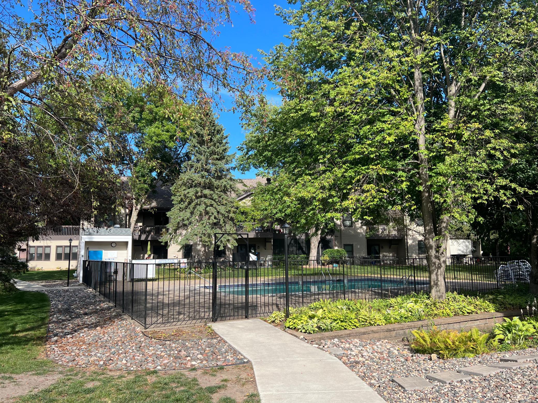 11279 Oregon Circle Bloomington, MN 55438 - Photo 32 of 33