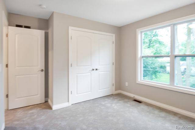 2986 Hessel Avenue Rochester Hills, MI 48307 - Photo 26 of 28