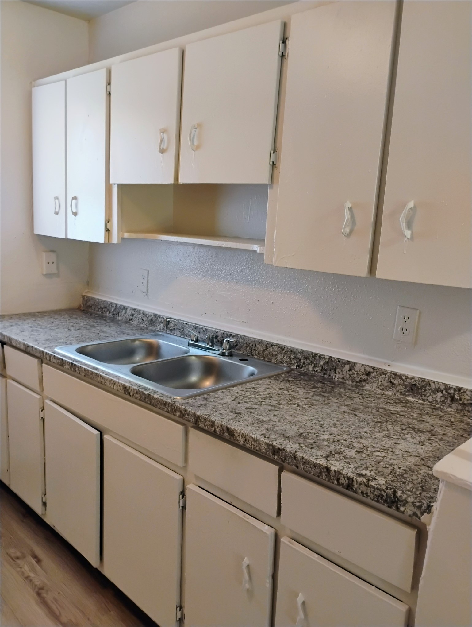 4223 Rockingham Street Houston, TX 77051 - Photo 4 of 14