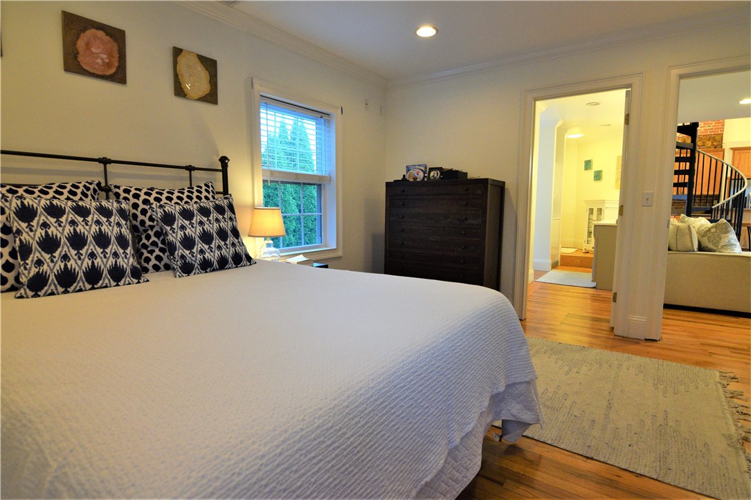 26 Phelps Road Middletown, RI 02842 - Photo 11 of 27