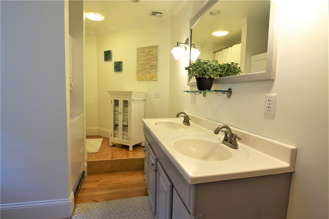 26 Phelps Road Middletown, RI 02842 - Photo 13 of 27