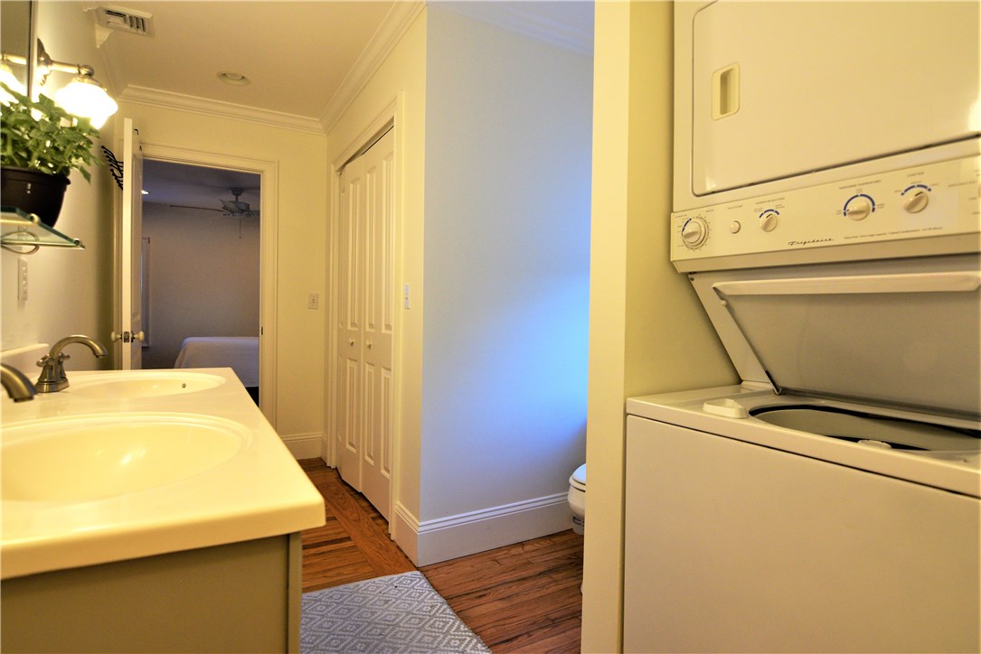 26 Phelps Road Middletown, RI 02842 - Photo 15 of 27