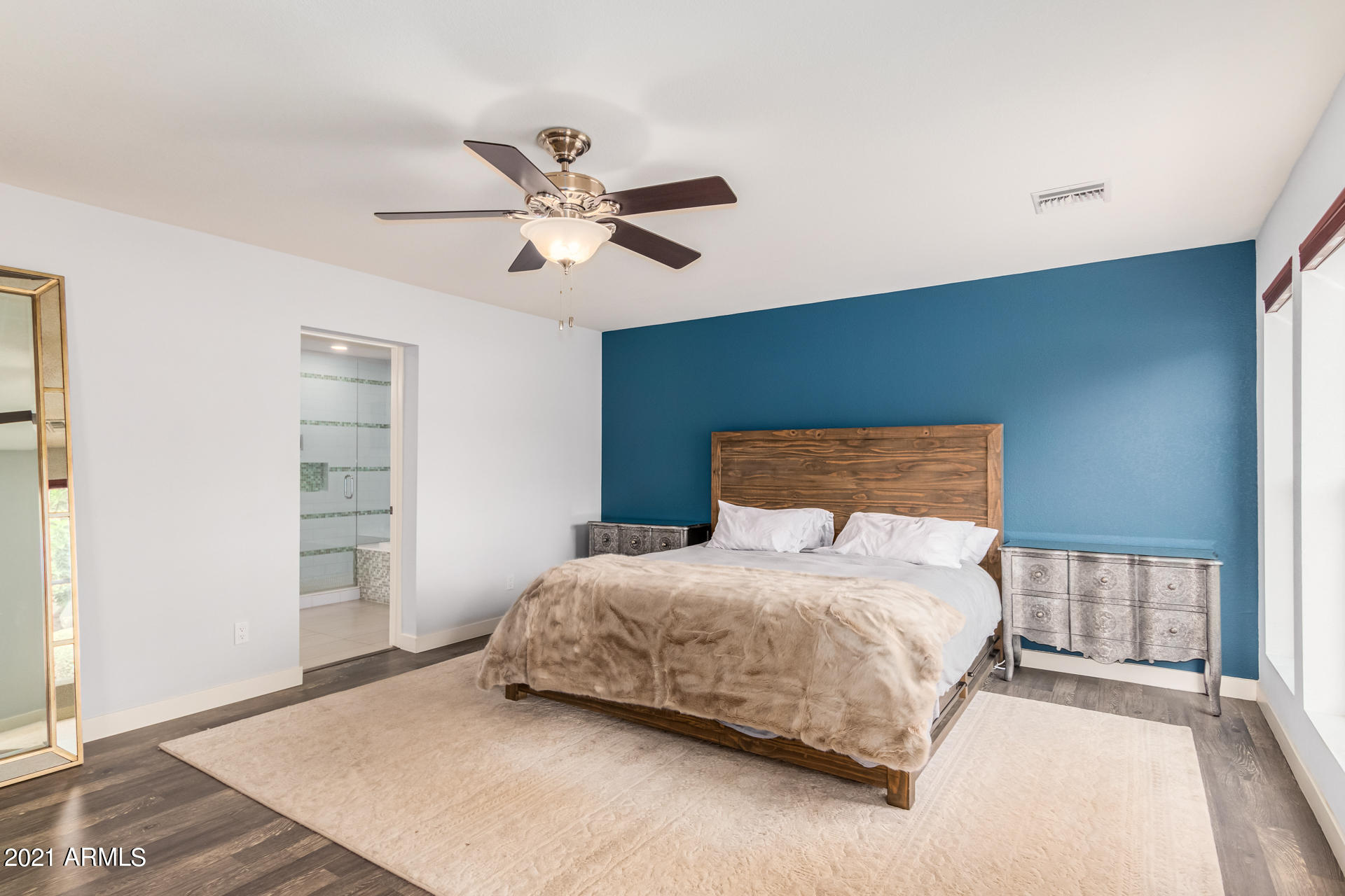 1924 East Lawrence Road Phoenix, AZ 85016 - Photo 15 of 37 Master Bedroom