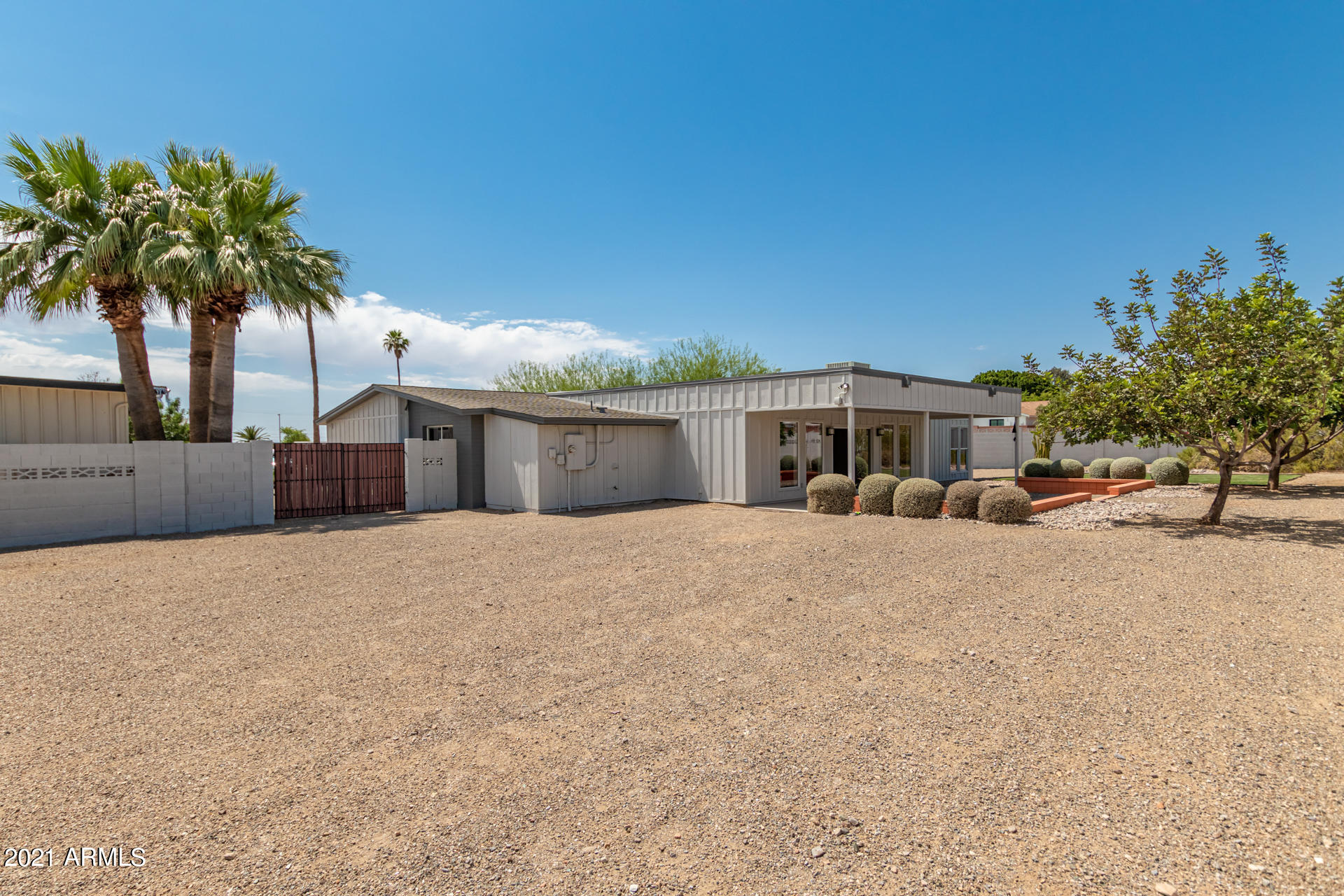 1924 East Lawrence Road Phoenix, AZ 85016 - Photo 31 of 37 Large Backyard