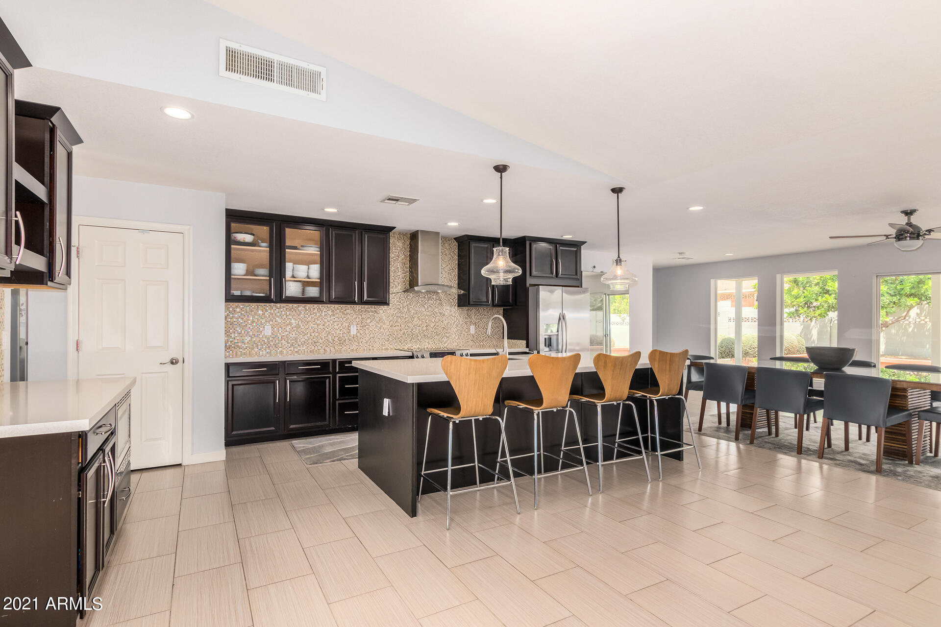 1924 East Lawrence Road Phoenix, AZ 85016 - Photo 7 of 37 Kitchen
