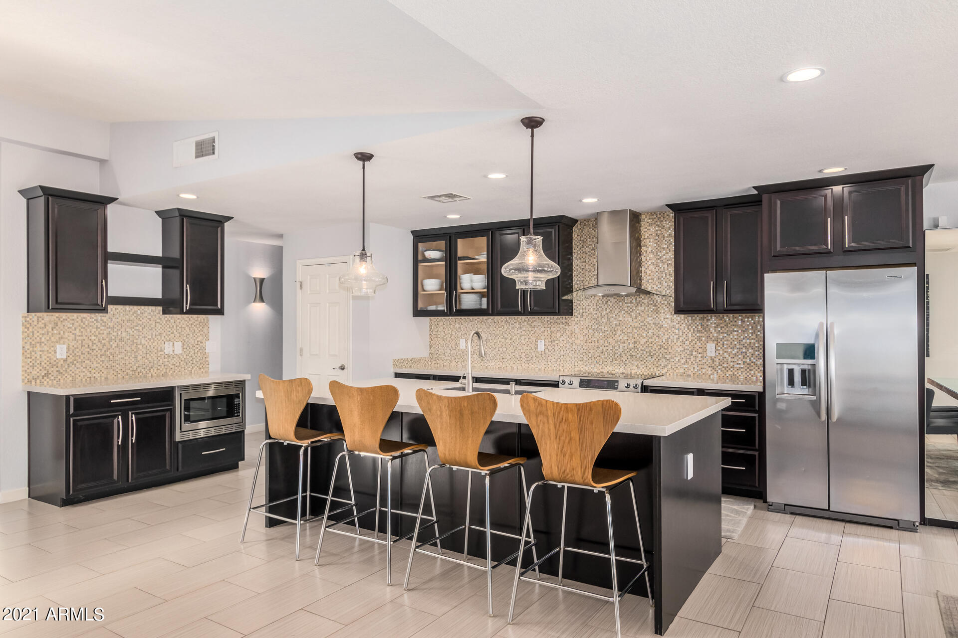 1924 East Lawrence Road Phoenix, AZ 85016 - Photo 9 of 37 Kitchen