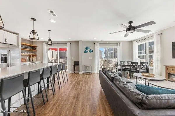 $1,250,000 | 2248 Island Drive, North Topsail Beach, NC 28460