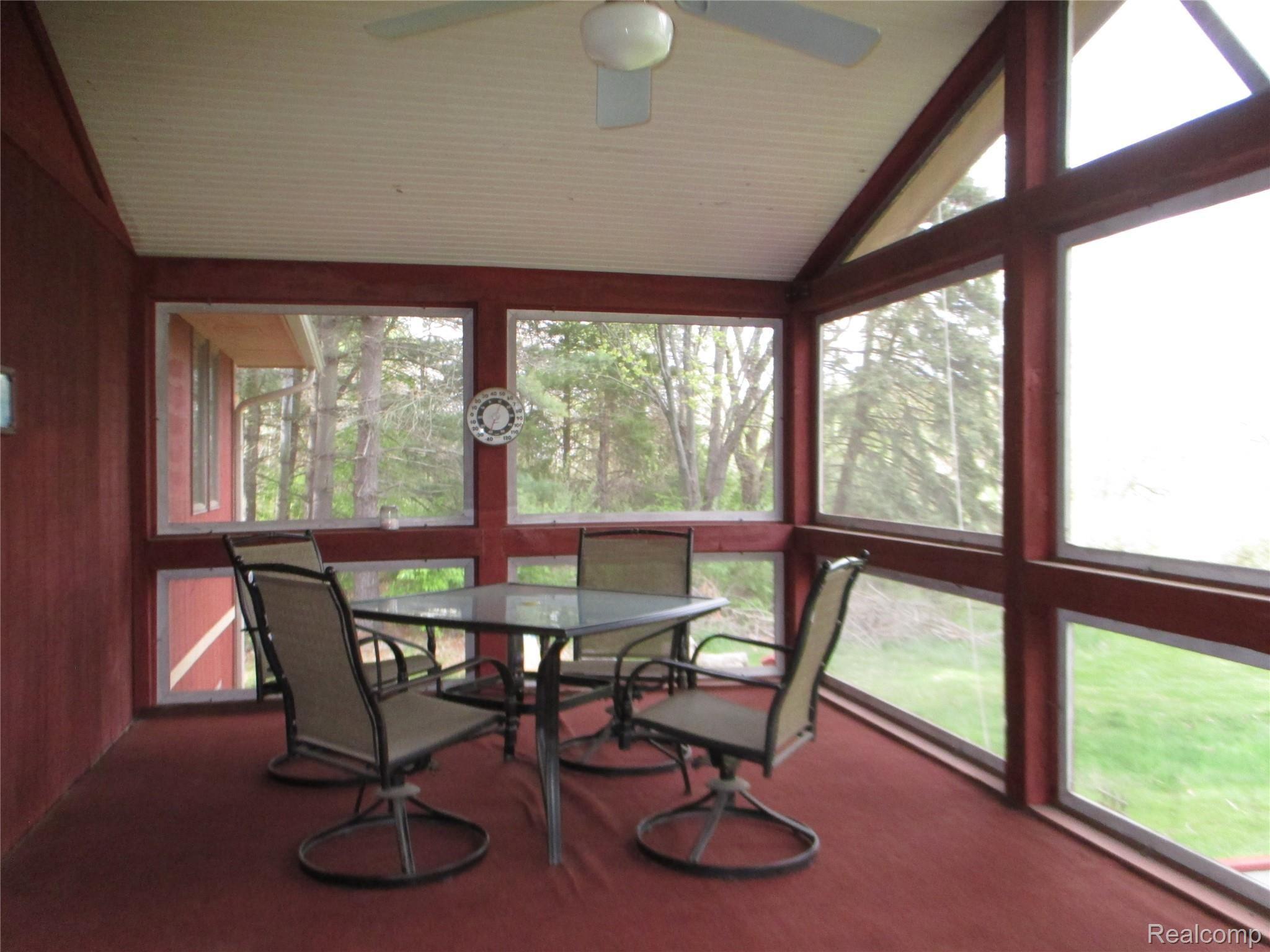 11685 Silver Lake Road Byron, MI 48418 - Photo 10 of 33 IMG_2802.JPG