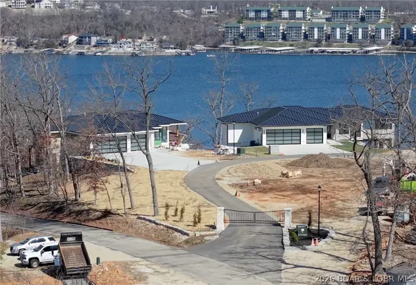 $1,399,900 | 166 Big Bear Drive, Lake Ozark, MO 65049