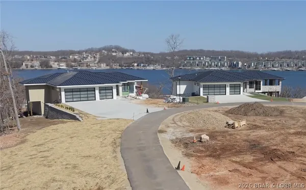 $1,399,900 | 166 Big Bear Drive, Lake Ozark, MO 65049