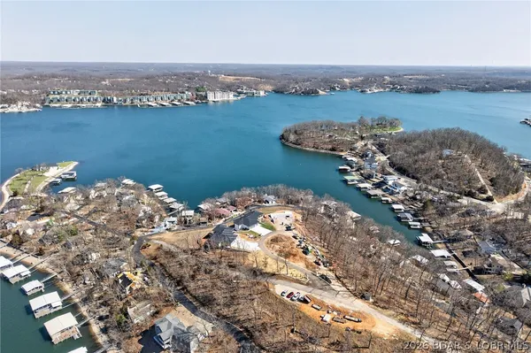 $1,399,900 | 166 Big Bear Drive, Lake Ozark, MO 65049