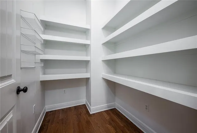 $859,950 | 20473 199th Street, Tonganoxie, KS 66086