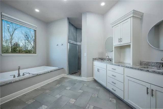 $859,950 | 20473 199th Street, Tonganoxie, KS 66086