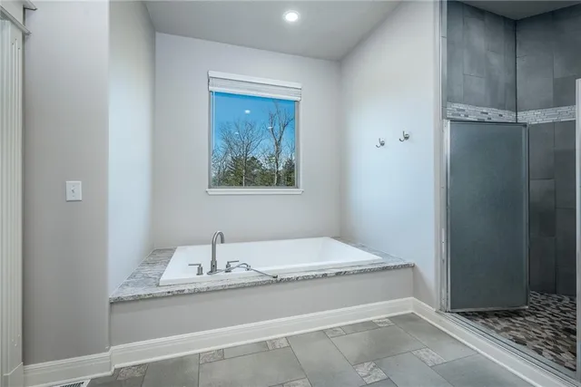 $859,950 | 20473 199th Street, Tonganoxie, KS 66086