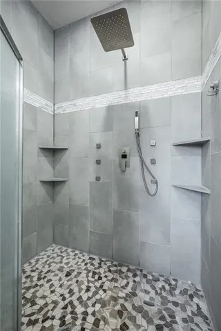 $859,950 | 20473 199th Street, Tonganoxie, KS 66086