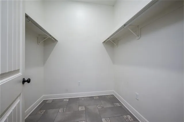 $859,950 | 20473 199th Street, Tonganoxie, KS 66086