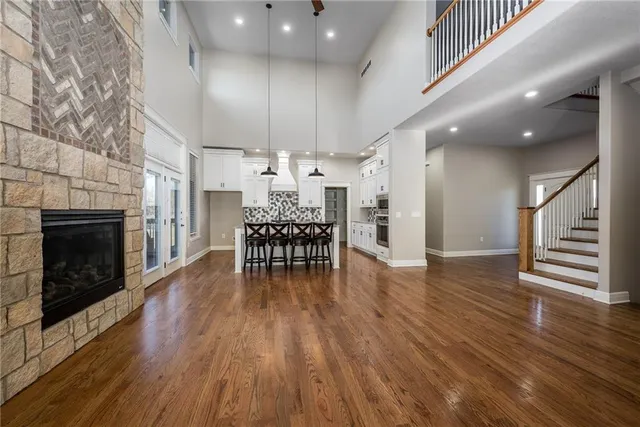 $859,950 | 20473 199th Street, Tonganoxie, KS 66086