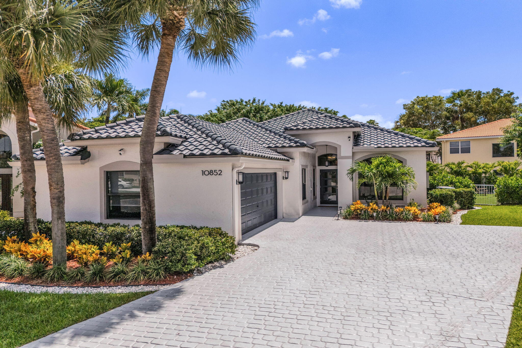 10852 La Salinas Circle Boca Raton, FL 33428 - Photo 1 of 68 Front of Structure