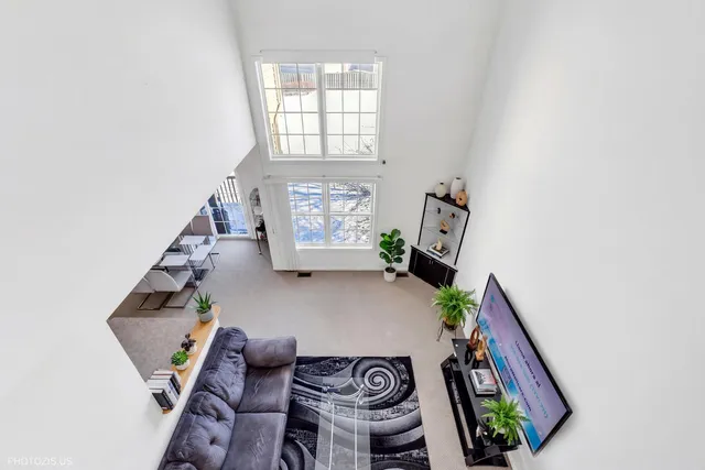 a view of an entryway with furniture