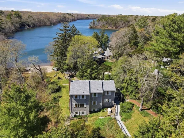 $889,000 | 763 Santuit-Newtown Road, Barnstable, MA 02648