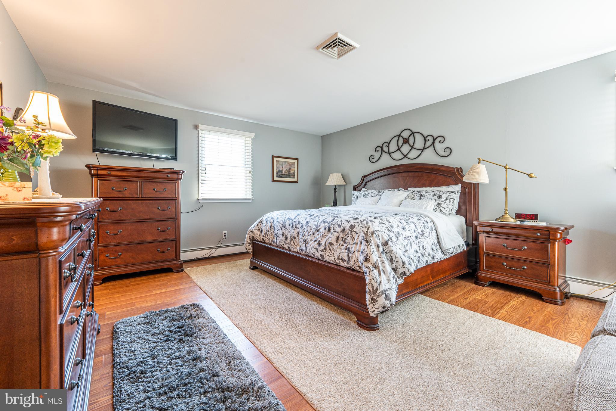 414 Yoder Road Harleysville, PA 19438 - Photo 25 of 57 Main bedroom