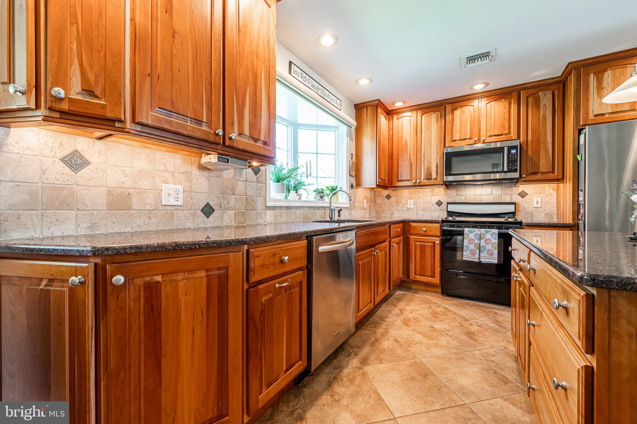 414 Yoder Road Harleysville, PA 19438 - Photo 8 of 57 Kitchen with Granite tops