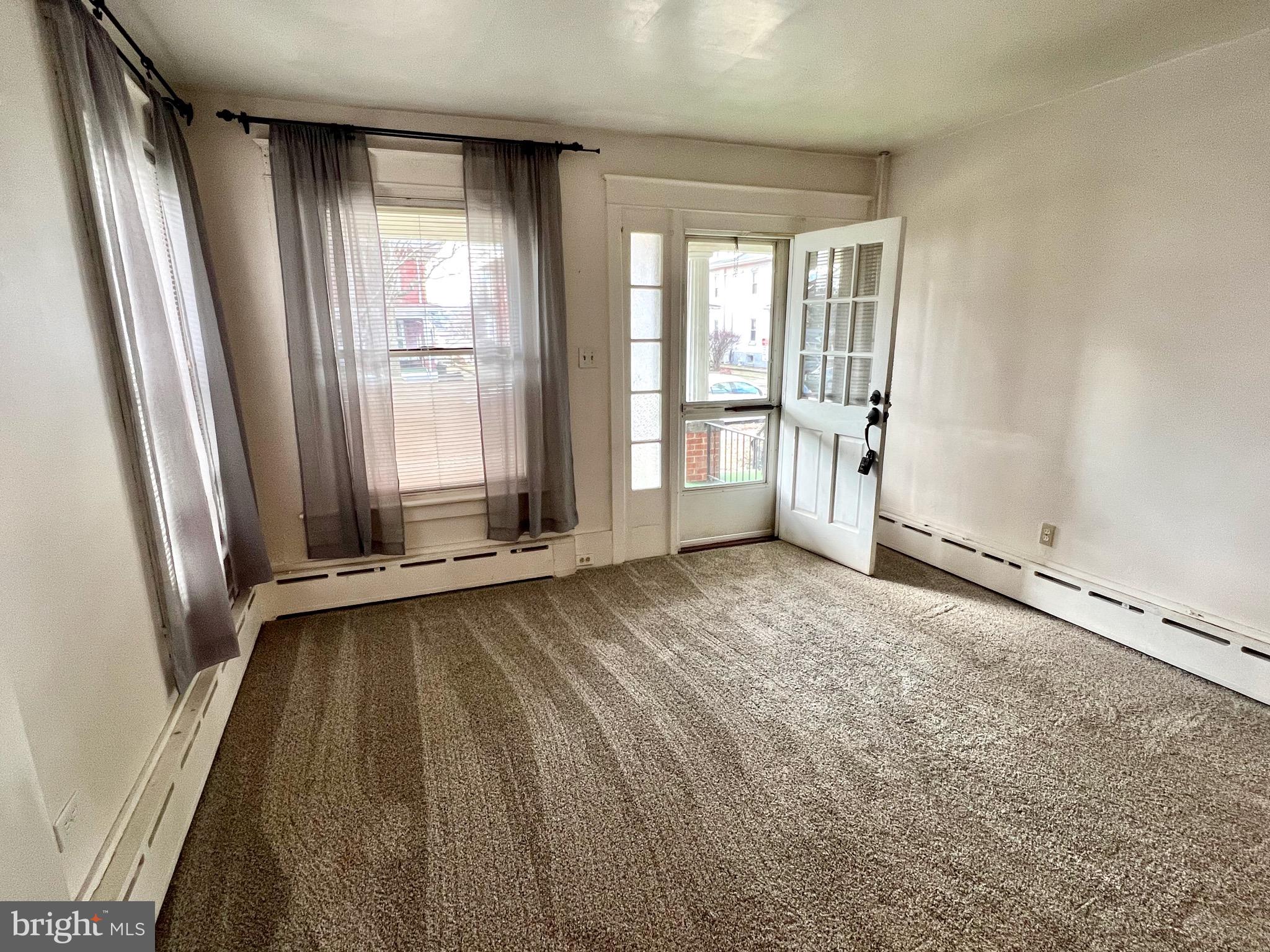 211 North Brobst Street Reading, PA 19607 - Photo 3 of 25 Gallery Image 3