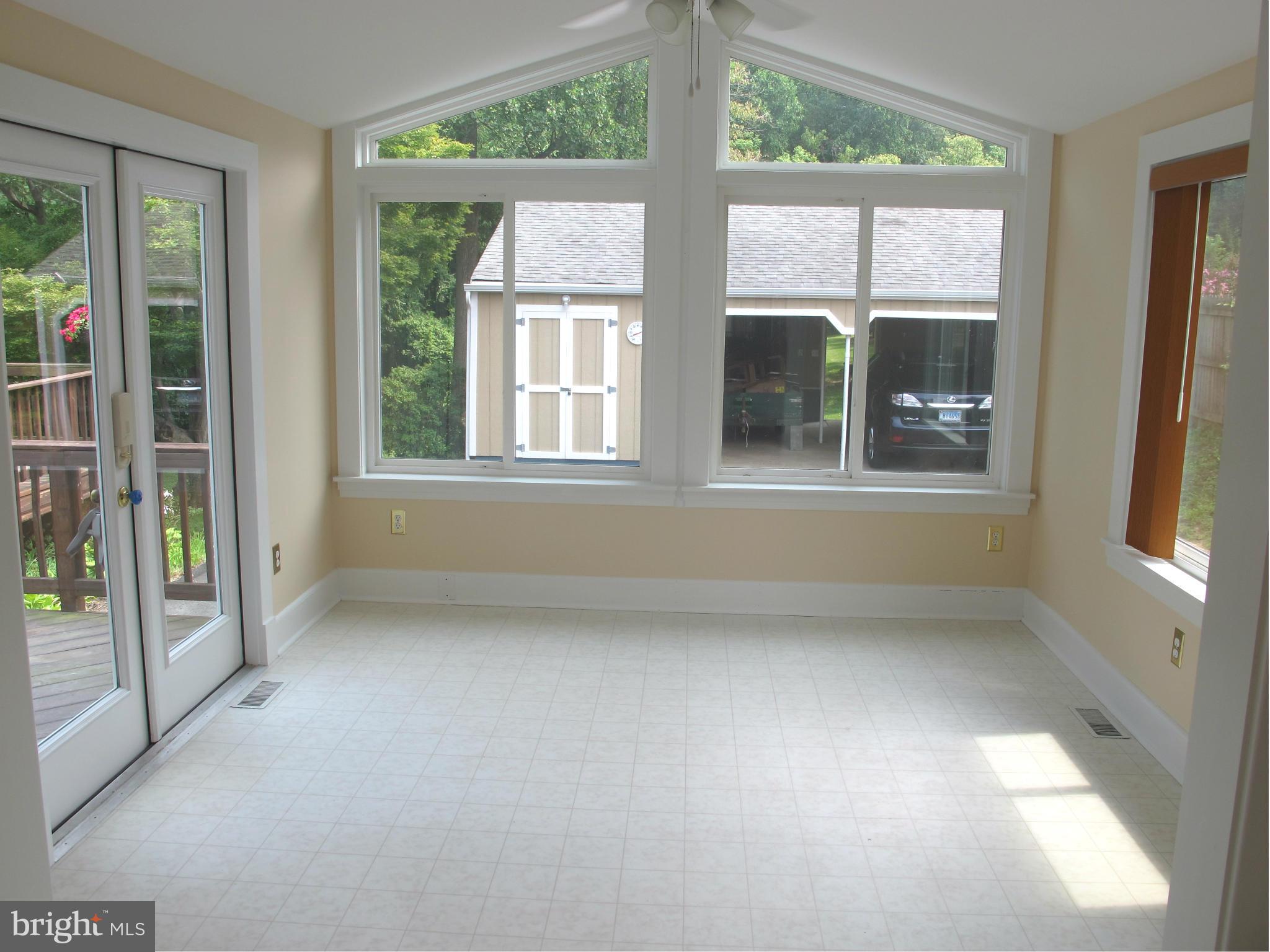 79 Church Road Arnold, MD 21012 - Photo 5 of 23 Interior (General)