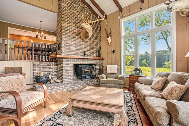 $1,999,000 | 2347 West Dowling Road, Delton, MI 49046