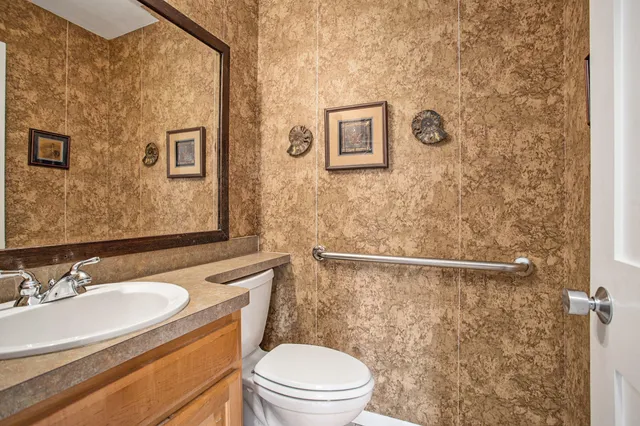 $1,999,000 | 2347 West Dowling Road, Delton, MI 49046